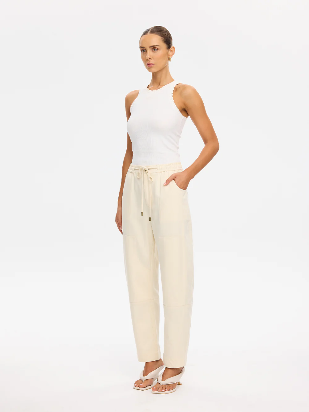 Amelia Pant - Image 2