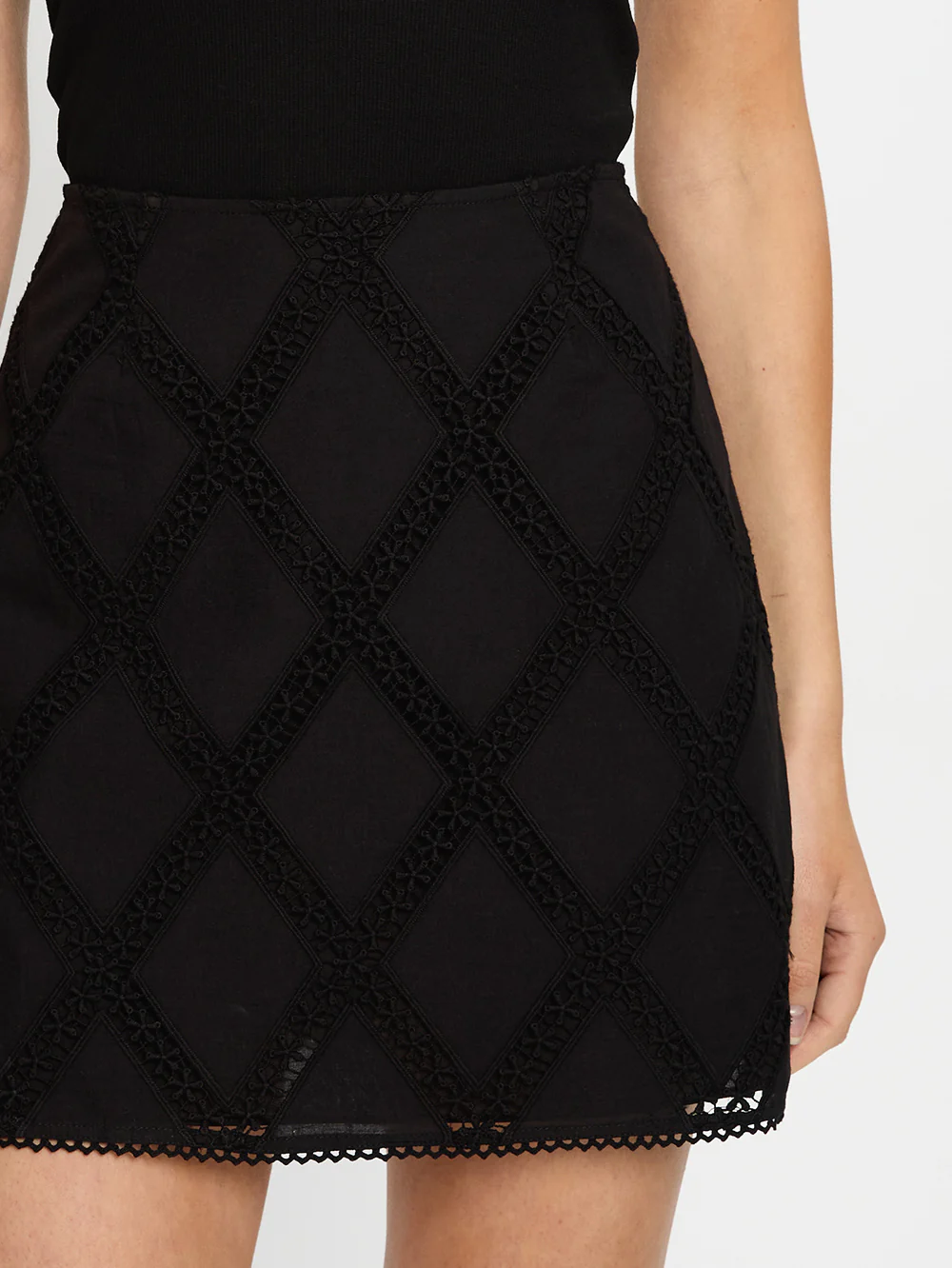 Izzy Mini Skirt - Image 4