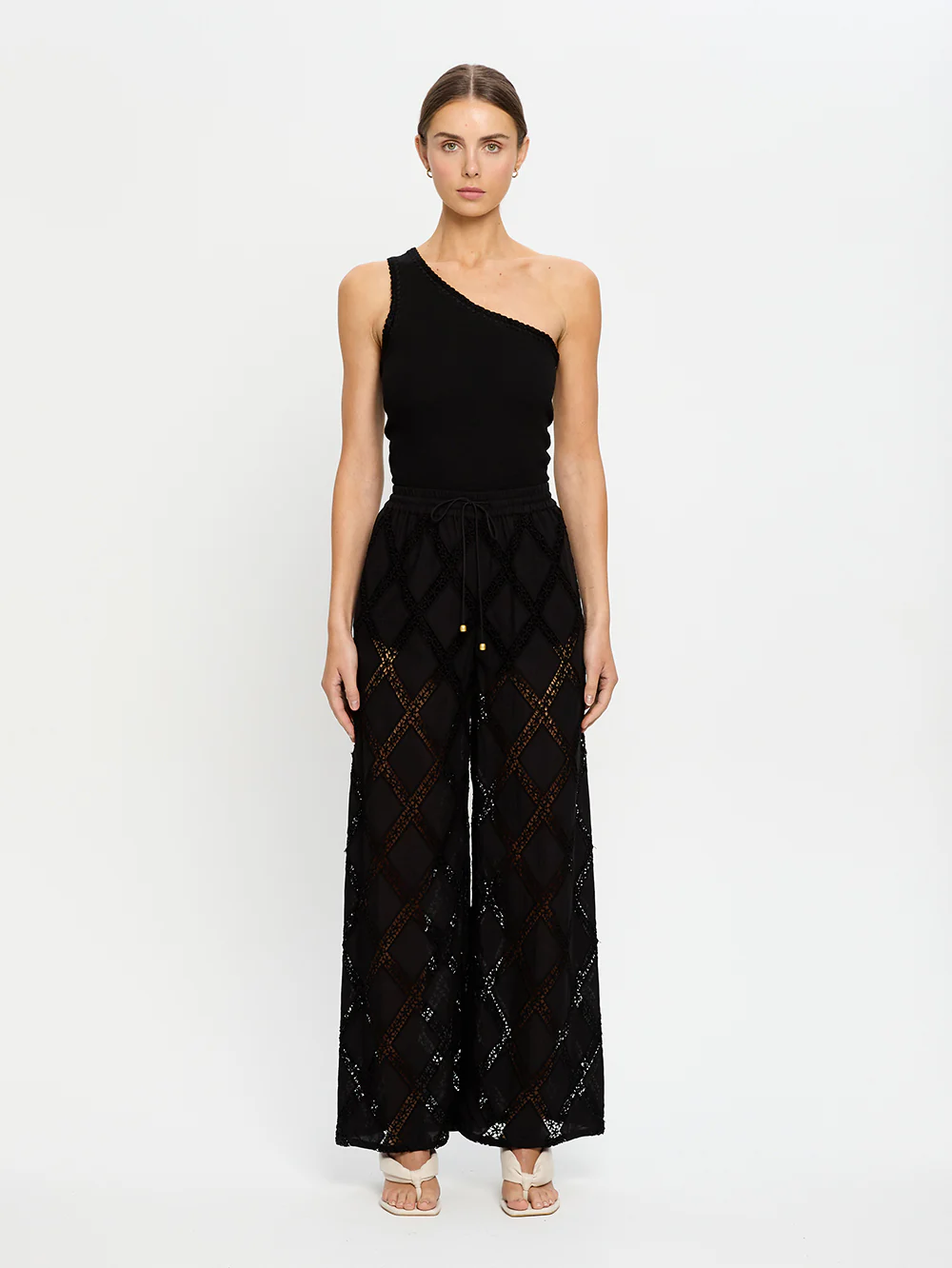 Izzy Pant