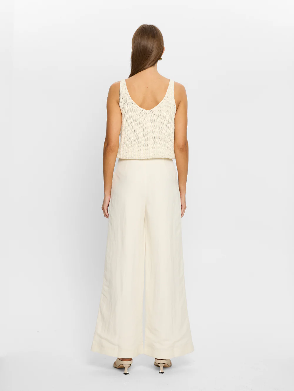 Miya Pant - Image 4