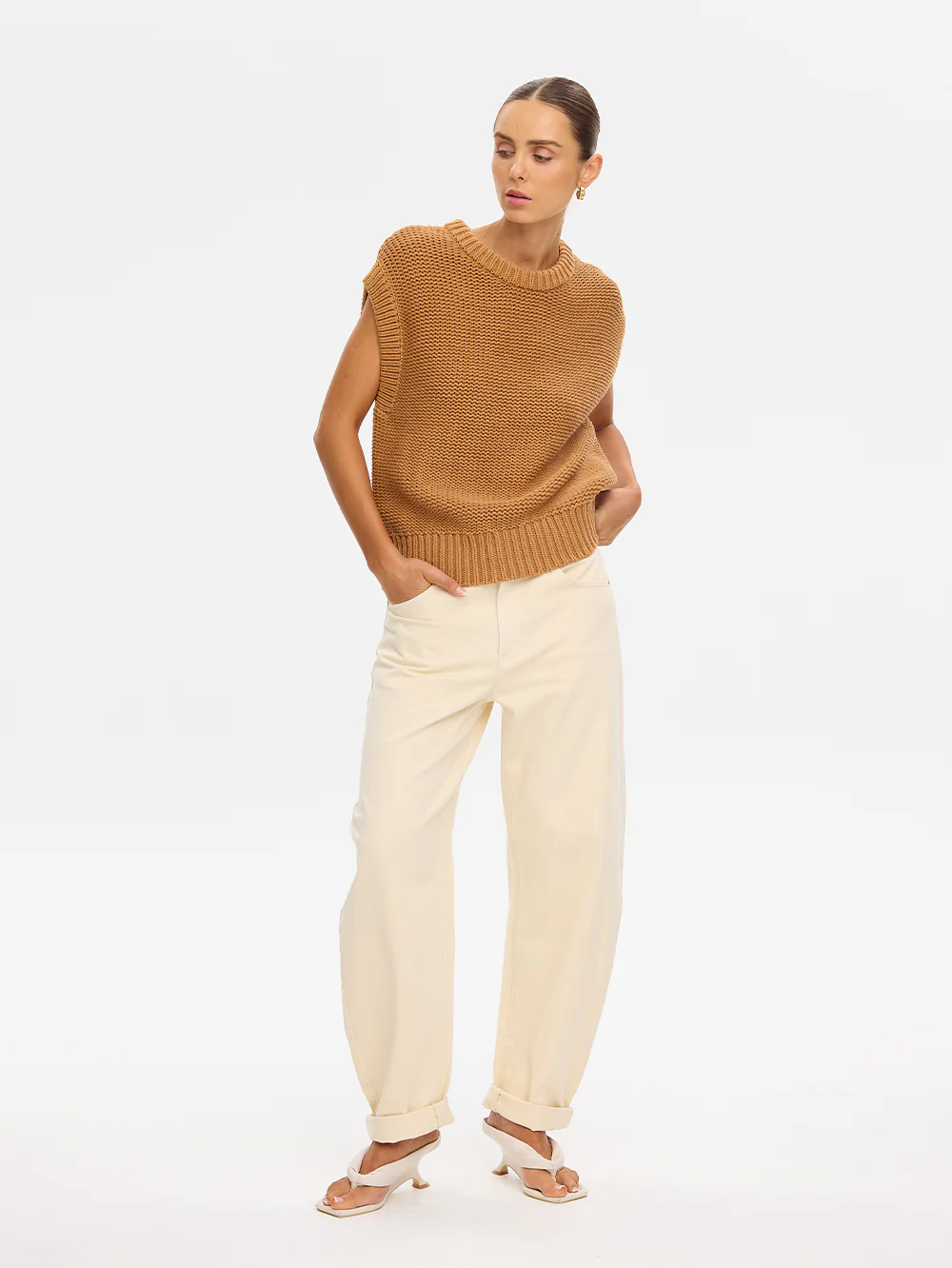Olesia Knit Vest - Image 5