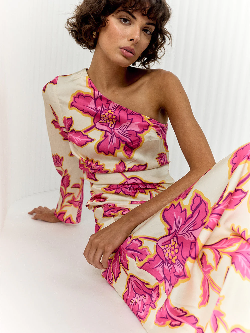 Rhia One Sleeve Maxi Dress - Image 6