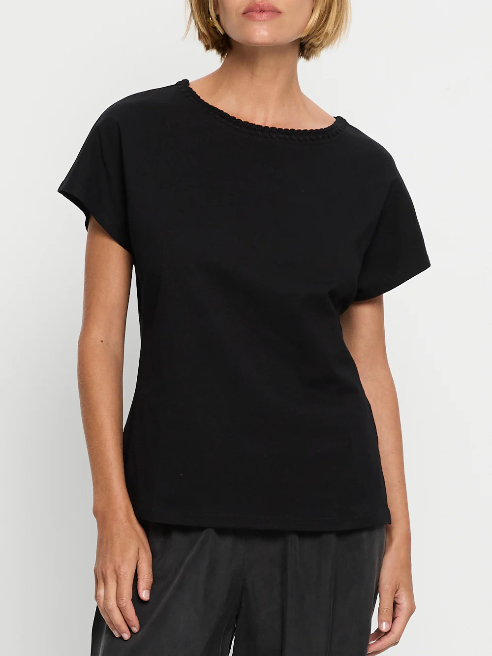 Thea Tee - Black - Image 4